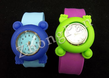 Prenda impermeable colorida de encargo de los relojes de la pulsera del silicón del ion de la palmada del deporte de los productos amistosos del promo de Eco para los niños y los adultos