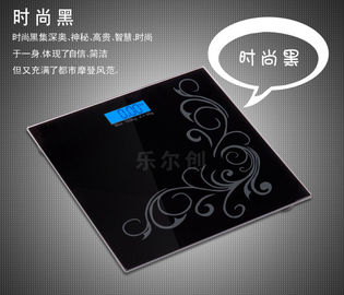 el cuerpo electrónico digital de moda del cuarto de baño escala negro coloreado