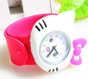 Señora cristalina Hello Kitty/palmada de la correa clásica del silicón/reloj elegante de la pulsera del silicón de los regalos