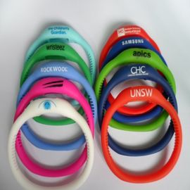Reloj sano del cuarzo del anión del reloj de la pulsera del silicón para el equilibrio eléctrico del `s del cuerpo