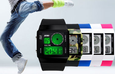 Tiempo dual del reloj análogo-digital unisex del paso acelerado con 5 contraluces de los colores