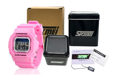 Los ABS blancos del reloj de Digitaces de las señoras elegantes encajonan 12/24 horas de relojes