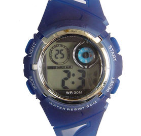 El contador Casio del golpe contornea la exhibición dual del tiempo del reloj de Digitaces