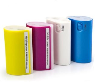 banco compacto y portátil de 5V de la emergencia de Smartphone del poder para MP3, MP4, PSP