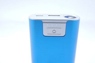 Banco portátil 6600mAh del poder del metal USB de la cámara digital con la antorcha del LED