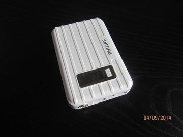 Batería profesional del banco del poder de la forma del tronco, banco doble de la alimentación por USB 8800mAh