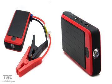 Arrancador portátil doble 12000mah del salto del coche del banco del poder del USB en rojo