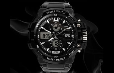 Reloj análogo-digital de la zona horaria dual del hombre del OEM con el carillón por hora