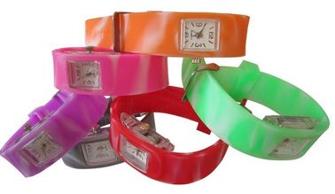 Movimiento flexible del reloj elegante casual del LED Digital para los muchachos/las muchachas