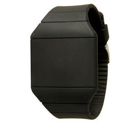 Reloj de goma negro de los deportes de los hombres LED Digital con la impresión del logotipo del cráneo para el regalo de Halloween