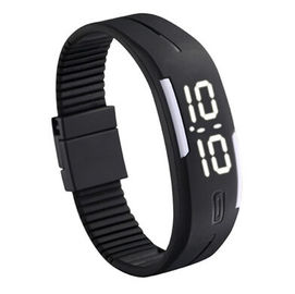 La luz blanca de goma resistente de agua llevó el reloj de Digitaces para el hombre en negro, azul