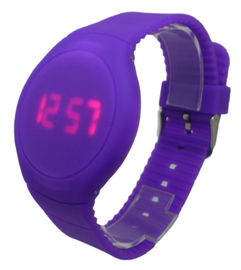 Reloj redondo púrpura de la cara LED Digital para las mujeres con el logotipo Debossed