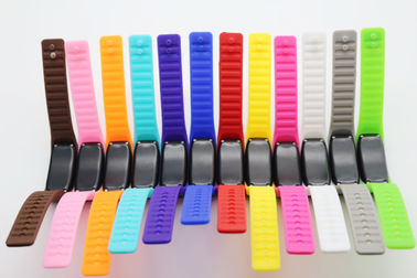 Reloj del estuche de plástico LED Digital con la pulsera del deporte de la hebilla del imán