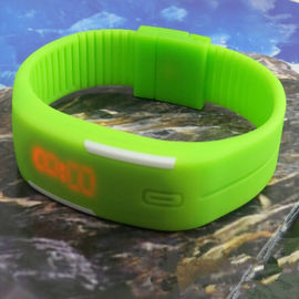 La pantalla táctil para hombre del silicón de la moda llevó el reloj de los deportes de Digitaces