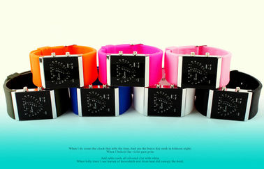 Reloj de las muchachas LED Digital, relojes electrónicos de la correa azul del silicón