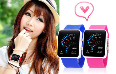 Negro 12/24 cajas de la aleación del reloj de la hora LED Digital para adolescente