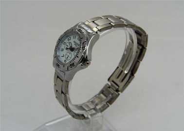 Los ojos análogos redondos del movimiento 3 de señora Metal Strap Watch Japón de la caja de la aleación diseñan