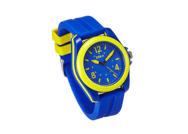 Reloj plástico colorido promocional del cuarzo con la cara de PMMA, relojes para los muchachos