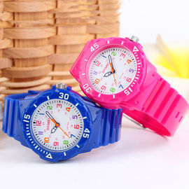 Reloj plástico rosado del cuarzo para la mujer/los niños, relojes automáticos del cuarzo