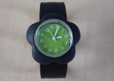 Negra flor caso cuarzo Dial moda verde silicona Slap relojes de pulsera 1 ATM