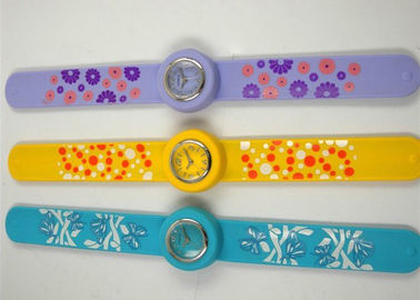 Grandes relojes de pulsera de silicona pulsera bofetada de cara con seda impresión Logo para niños
