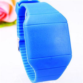 Prenda impermeable del reloj de la pulsera del silicón de los deportes del tacto de Digitaces LED para los niños