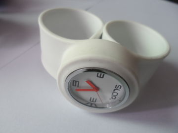 Microprocesadores blancos de Japón del reloj de la pulsera del silicón para los niños de la familia